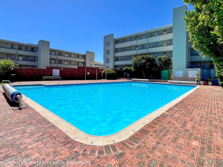 To Let 3 Bedroom Property for Rent in Zonnebloem Western Cape